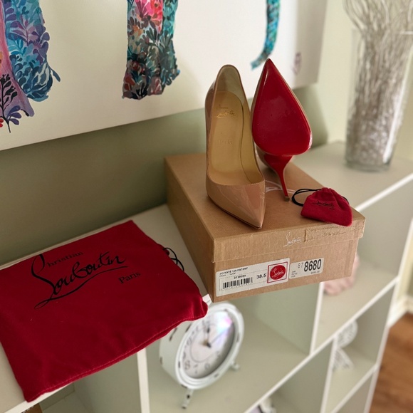 Christian Louboutin - Picture 1 of 3